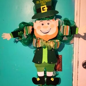 Cross shaped Leprechaun